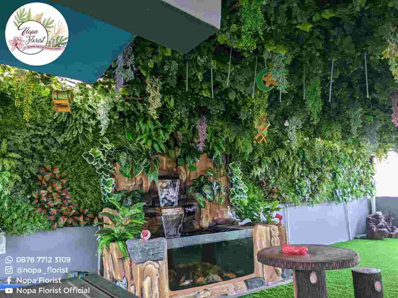 Dekorasi Rooftop Dengan Tanaman Artificial Dan rumput Sintetis - Nopa ...