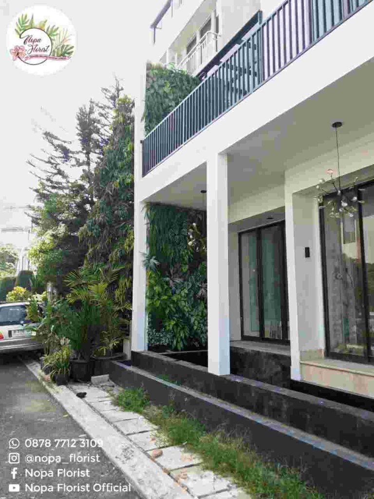 taman dinding vertikal